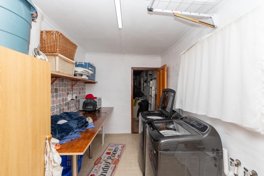 5 Bedroom Property for Sale in Long Acres Country Estate Western Cape